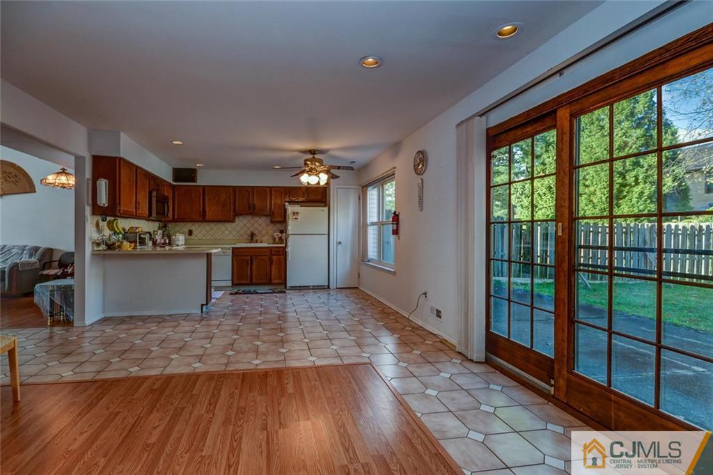 7 Rutledge Court East Brunswick, NJ 08816 - Photo 10 of 21 Gallery Image 10
