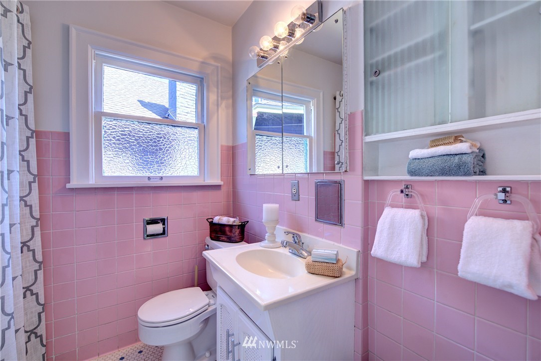 1340 North 77th Street Seattle, WA 98103 - Photo 11 of 25 Gallery Image 11