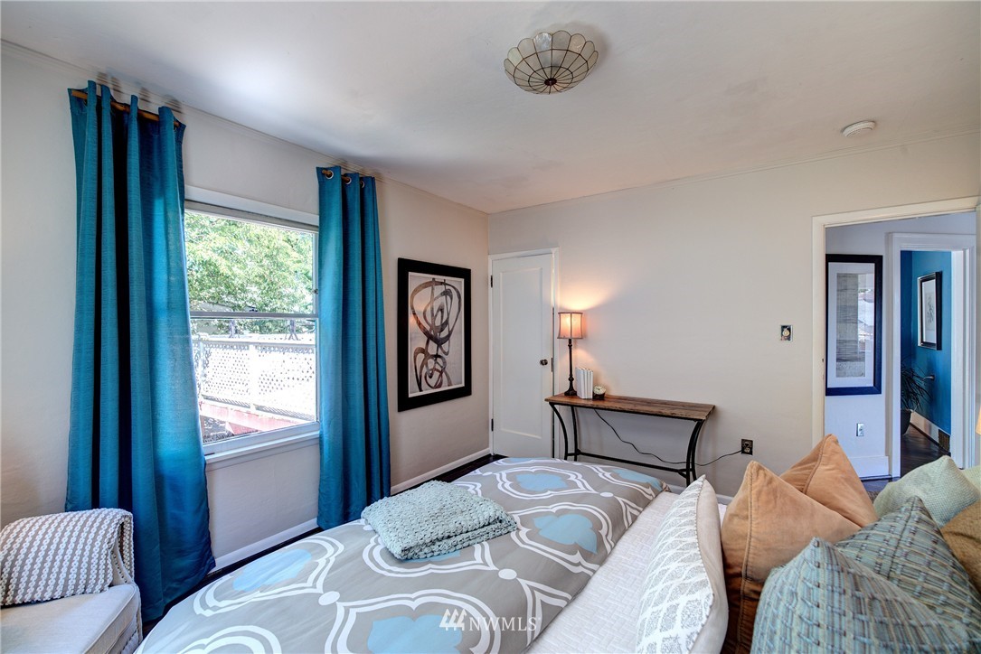1340 North 77th Street Seattle, WA 98103 - Photo 13 of 25 Gallery Image 13