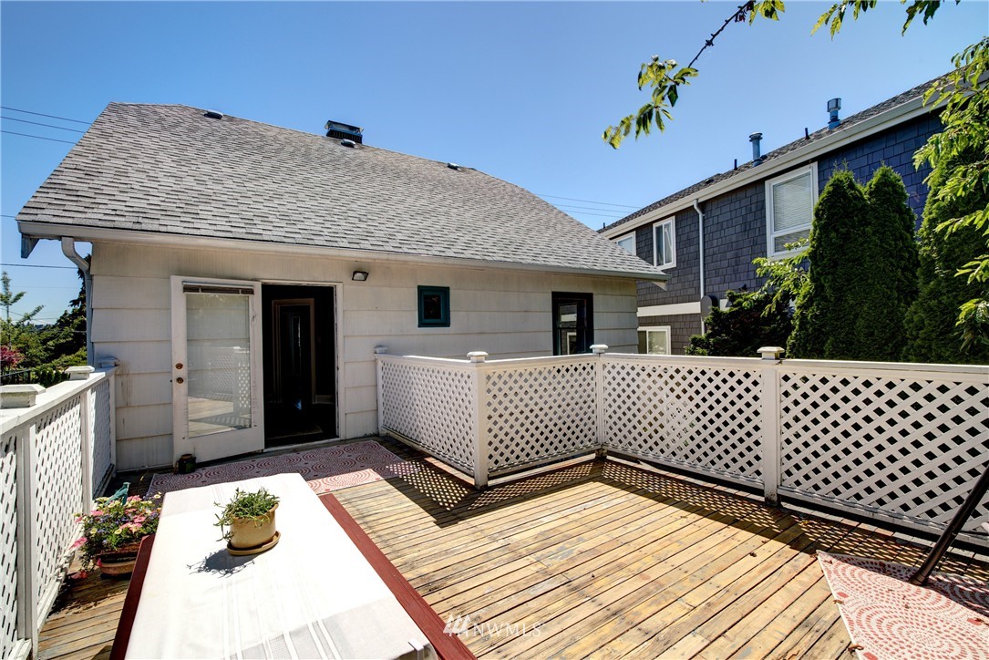 1340 North 77th Street Seattle, WA 98103 - Photo 24 of 25 Gallery Image 24