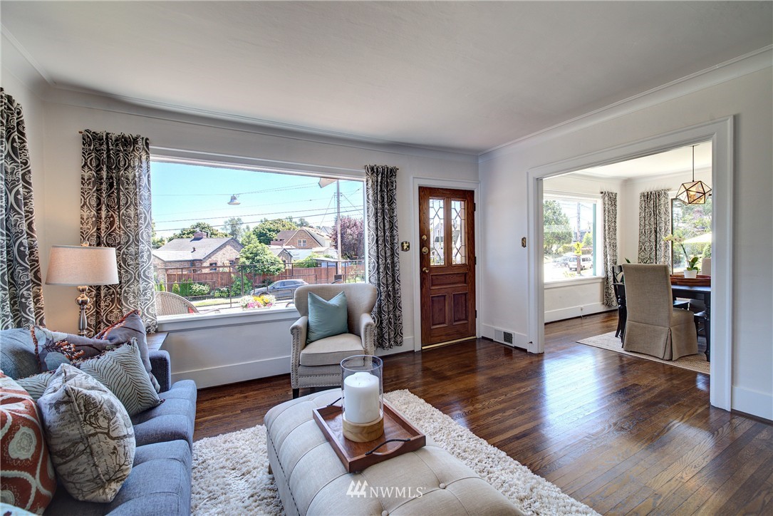 1340 North 77th Street Seattle, WA 98103 - Photo 4 of 25 Gallery Image 4