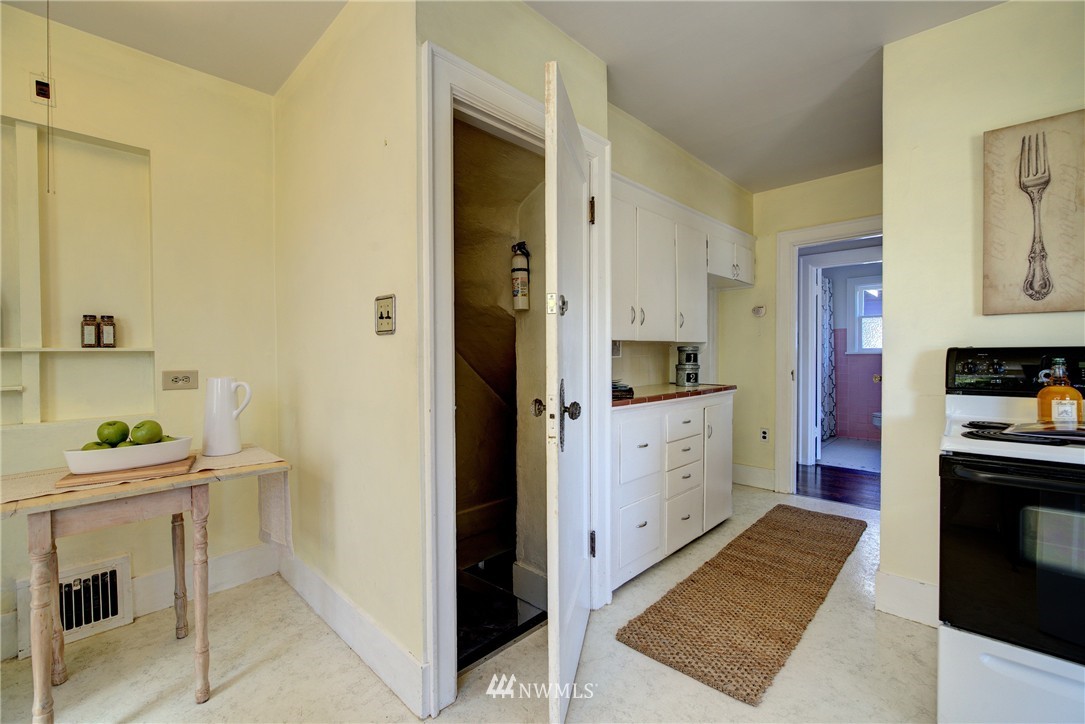 1340 North 77th Street Seattle, WA 98103 - Photo 9 of 25 Gallery Image 9