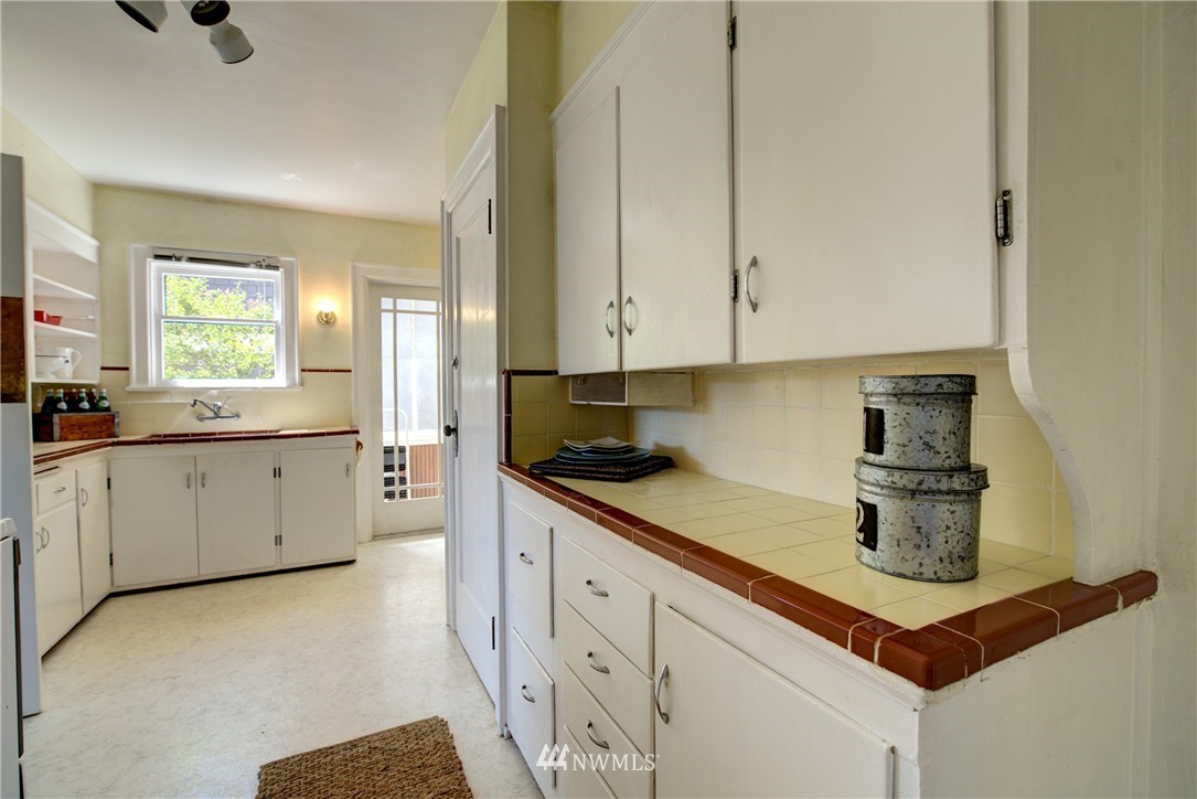 1340 North 77th Street Seattle, WA 98103 - Photo 10 of 25 Gallery Image 10