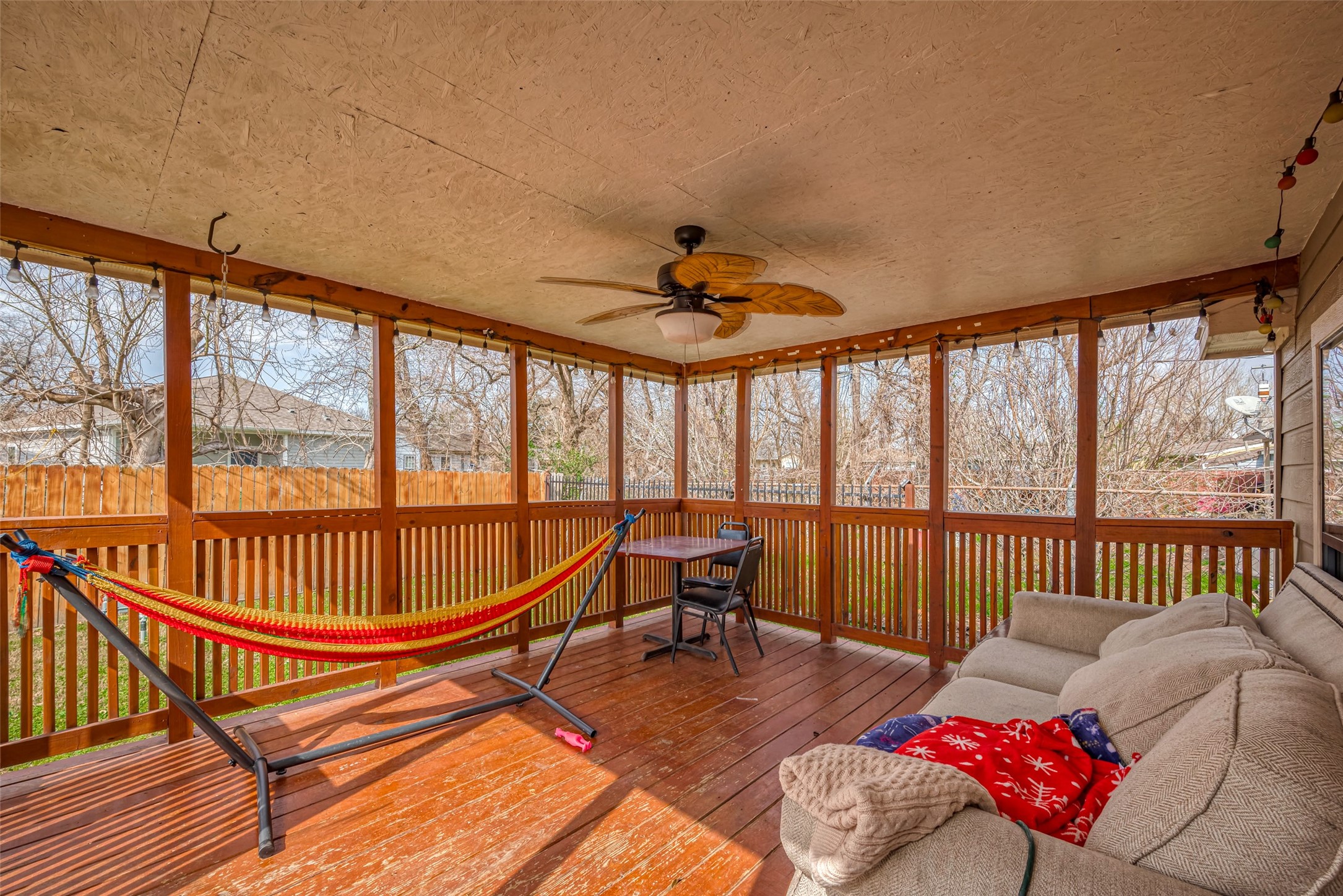 7318 Jutland Road Houston, TX 77033 - Photo 18 of 20 covered patio to enjoy summers without the mosquitos