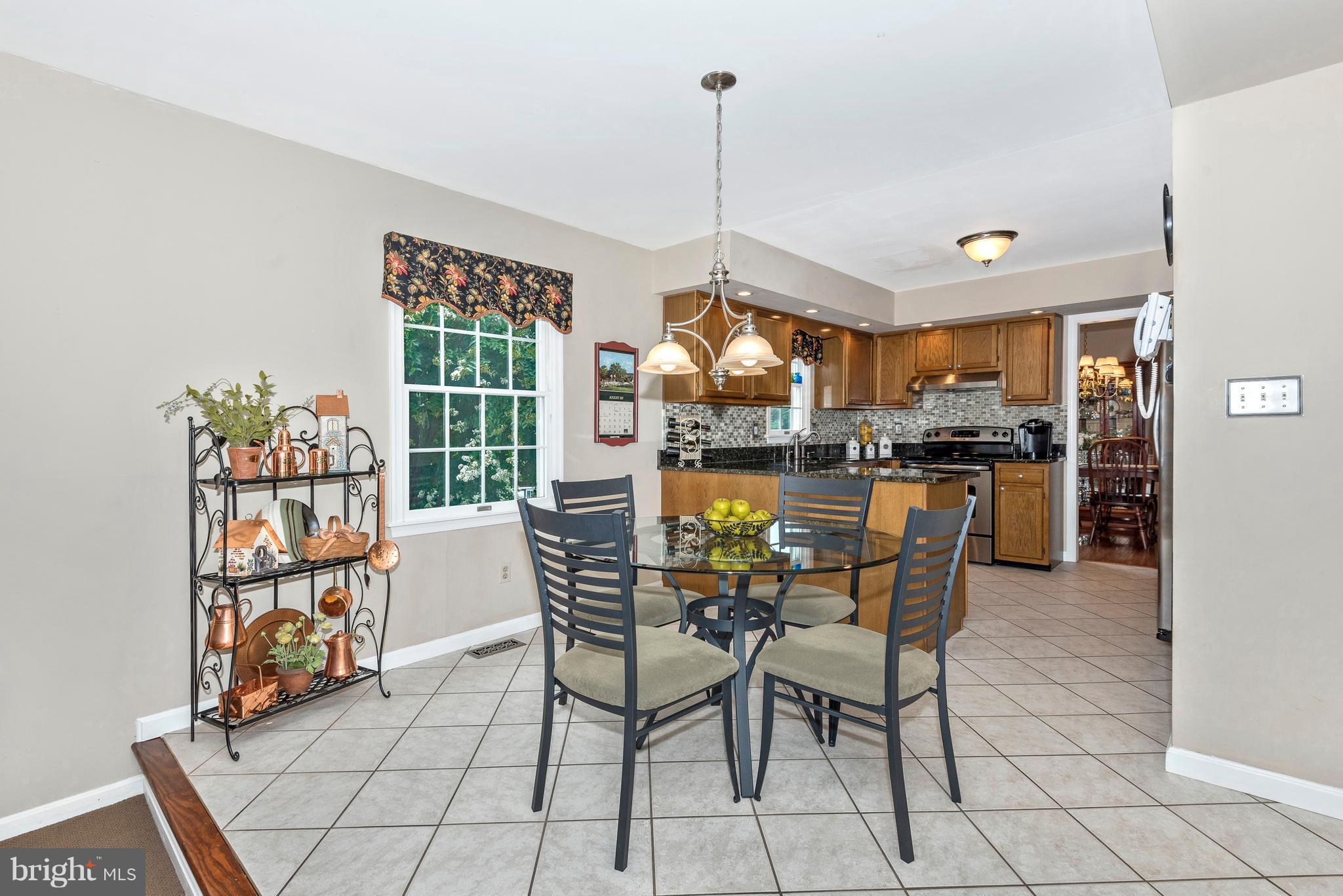 2665 Gilbert Road Mount Airy, MD 21771 - Photo 14 of 30 Breakfast Area