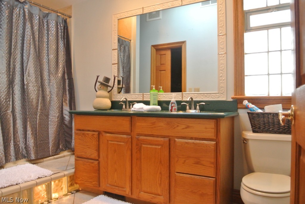 3799 Baumberger Road Stow, OH 44224 - Photo 18 of 23 Bathroom