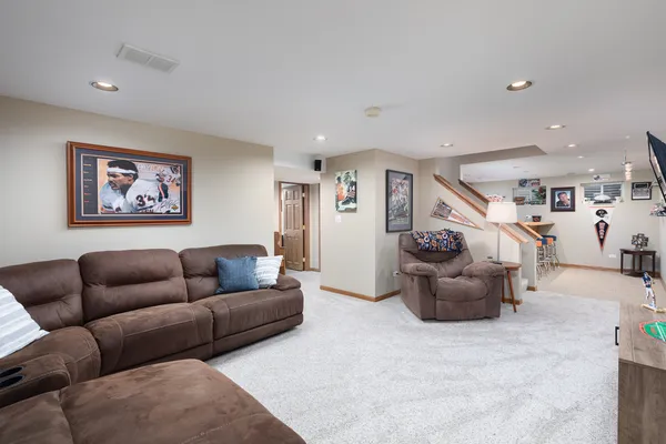 $649,900 | 2310 Wyndham Court, Aurora, IL 60504