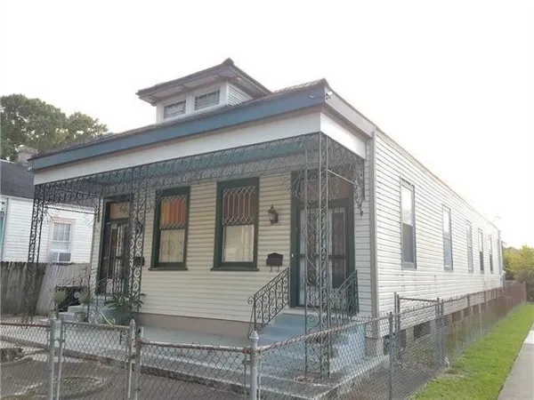 $1,400 | 1838 Dante Street, New Orleans, LA 70118