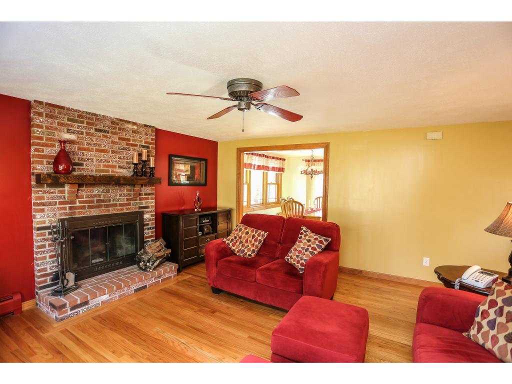 9 Birch Road Chester, NH 03036 - Photo 3 of 17