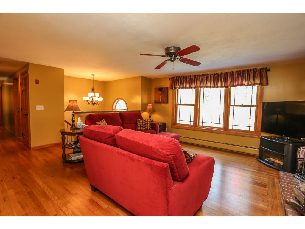 9 Birch Road Chester, NH 03036 - Photo 4 of 17