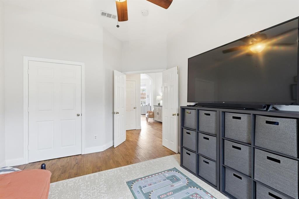 1325 Rustic Timbers Lane Flower Mound, TX 75028 - Photo 11 of 40