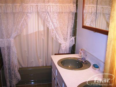 4766 West Coon Lake Road Howell, MI 48843 - Photo 12 of 22 20252527-11.JPG