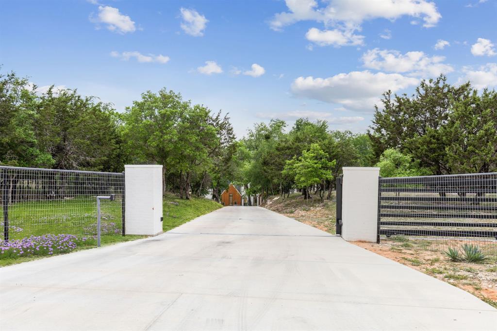 700 Cactus Rio Weatherford, TX 76087 - Photo 5 of 40 Gallery Image 5