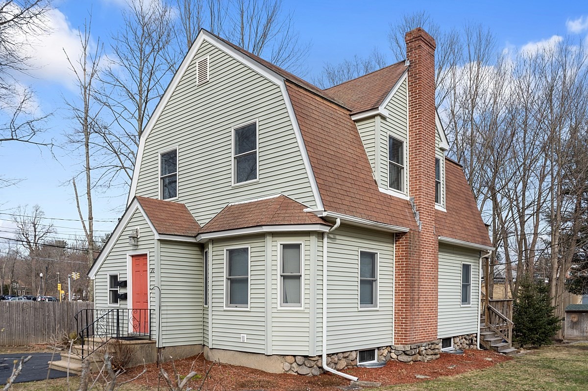 20 Holt Road, Unit 2 Holden, MA 01520 - Photo 2 of 34 Gallery Image 2