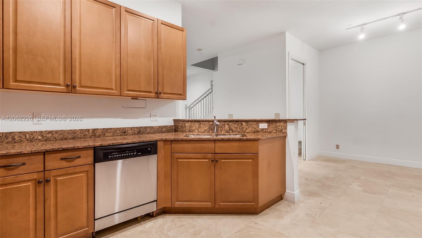 425 Northeast 69th Circle Boca Raton, FL 33487 - Photo 15 of 52 Gallery Image 15