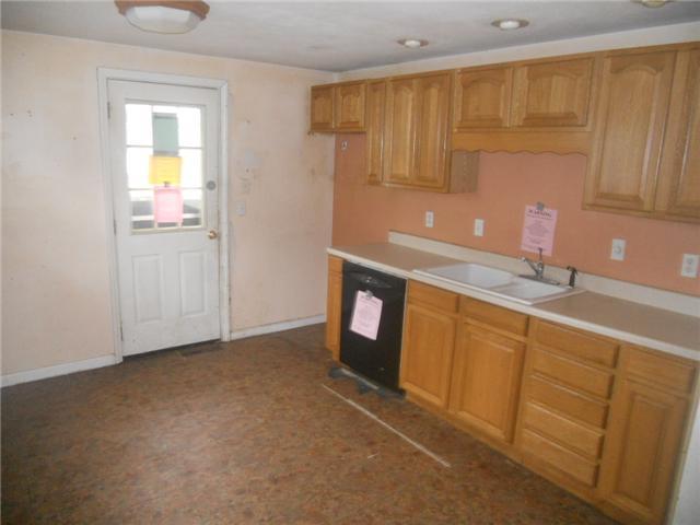 4039 Randell Road Columbus, OH 43228 - Photo 3 of 4 Gallery Image 3