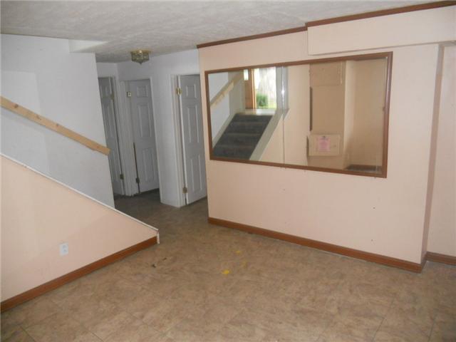 4039 Randell Road Columbus, OH 43228 - Photo 4 of 4 Gallery Image 4