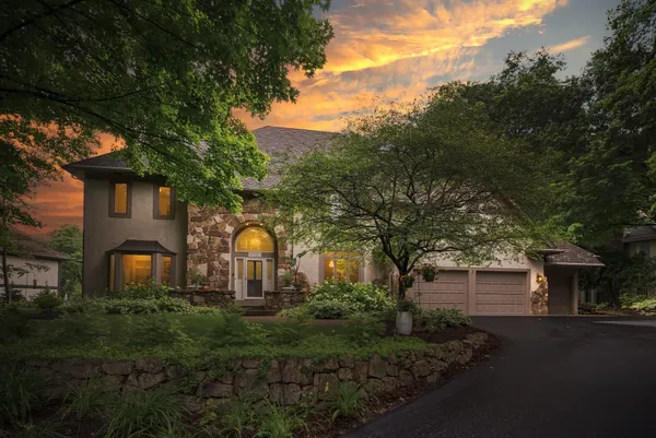 $1,475,000 | 19750 Muirfield Circle, Shorewood, MN 55331