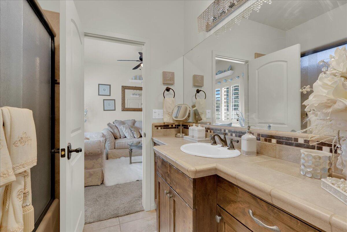 32815 Riverside Drive Springville, CA 93265 - Photo 39 of 84 Bathroom 2
