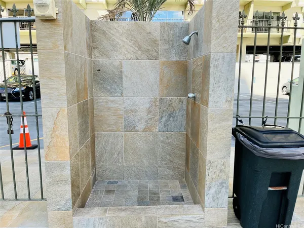 $2,800 | 2440 Kūhiō Avenue, Unit 1510, Honolulu, HI 96815