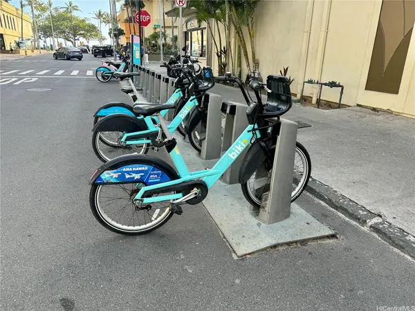 $2,800 | 2440 Kūhiō Avenue, Unit 1510, Honolulu, HI 96815