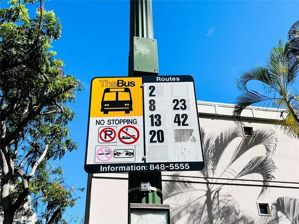 $2,800 | 2440 Kūhiō Avenue, Unit 1510, Honolulu, HI 96815