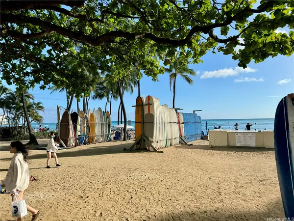 $2,800 | 2440 Kūhiō Avenue, Unit 1510, Honolulu, HI 96815