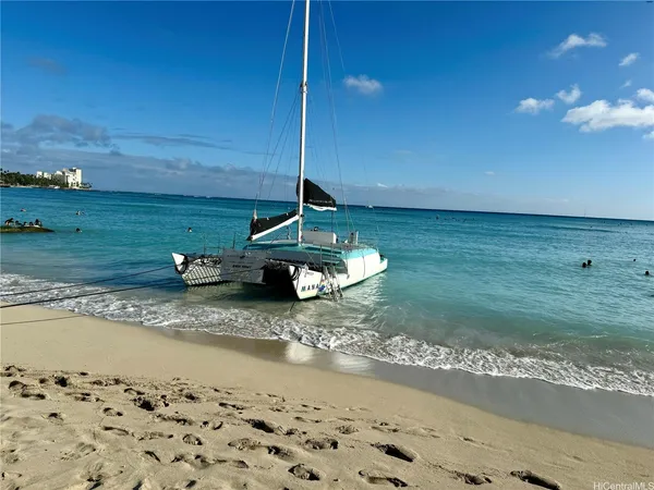 $2,800 | 2440 Kūhiō Avenue, Unit 1510, Honolulu, HI 96815