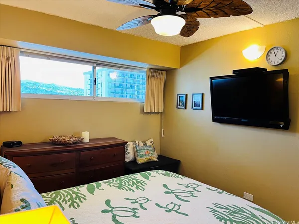 $2,800 | 2440 Kūhiō Avenue, Unit 1510, Honolulu, HI 96815