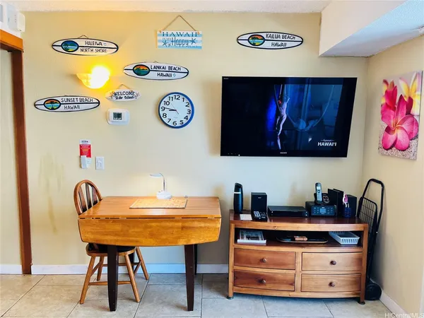 $2,800 | 2440 Kūhiō Avenue, Unit 1510, Honolulu, HI 96815