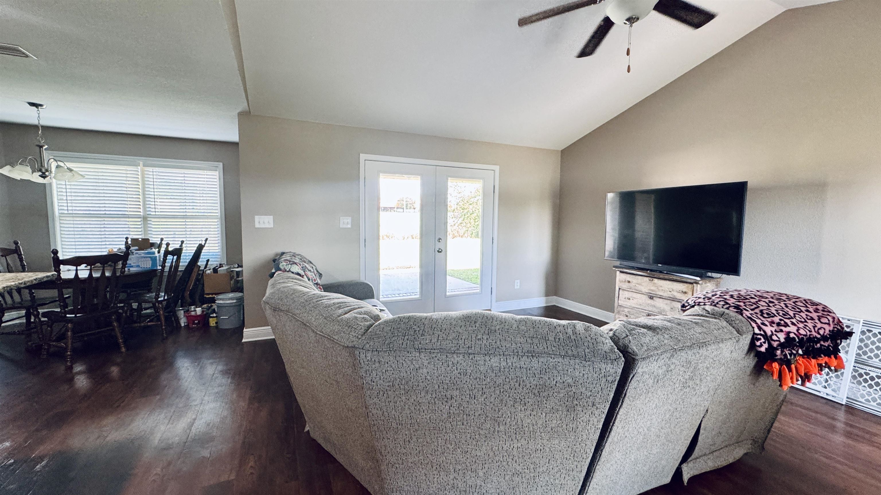21668 Talbot Lane Robertsdale, AL 36567 - Photo 12 of 22 Living Room