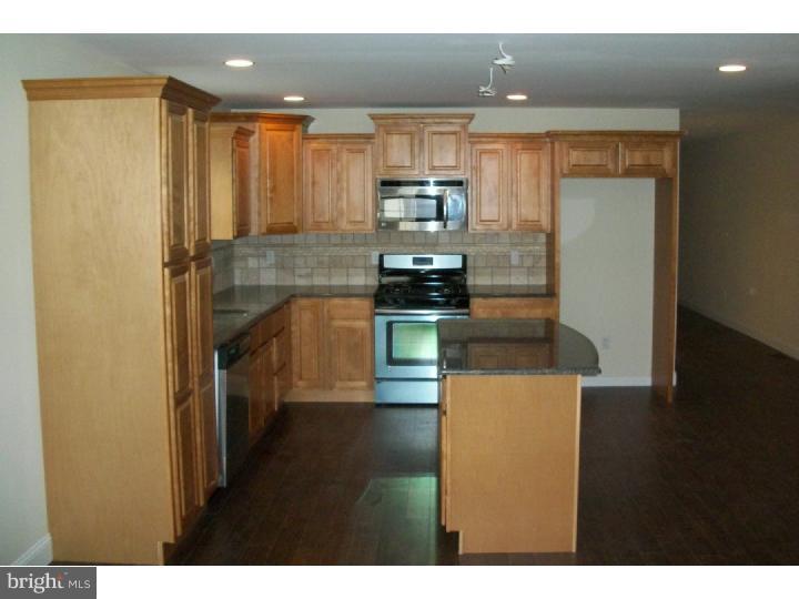 1929 Ripley Street Philadelphia, PA 19111 - Photo 10 of 25 Kitchen