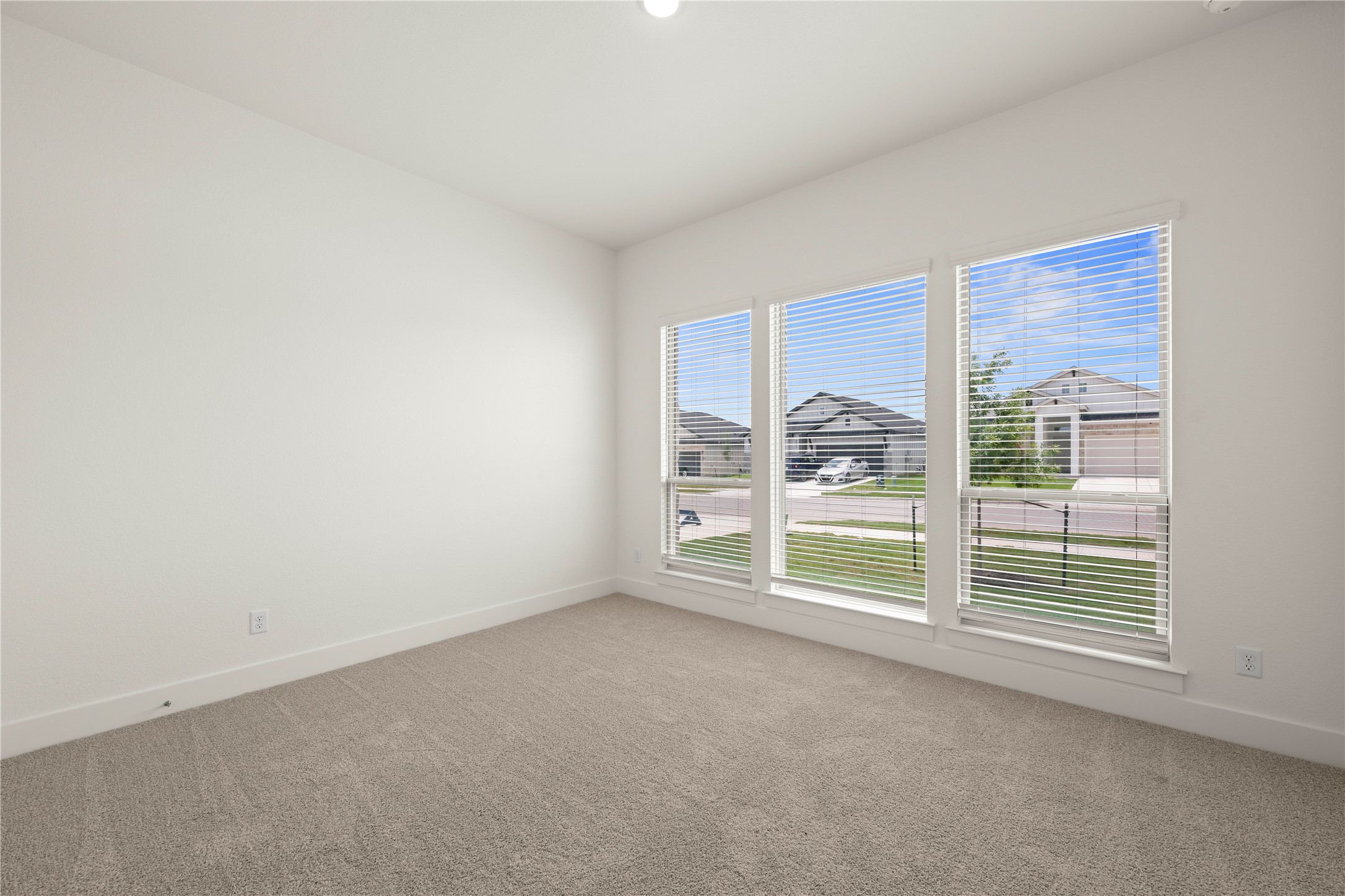 540 Gus Loop Georgetown, TX 78626 - Photo 7 of 36 Please Note: These interior photos are not of the actual home but are of a completed one with a similar floor plan. Finishes, features, and layouts may vary.