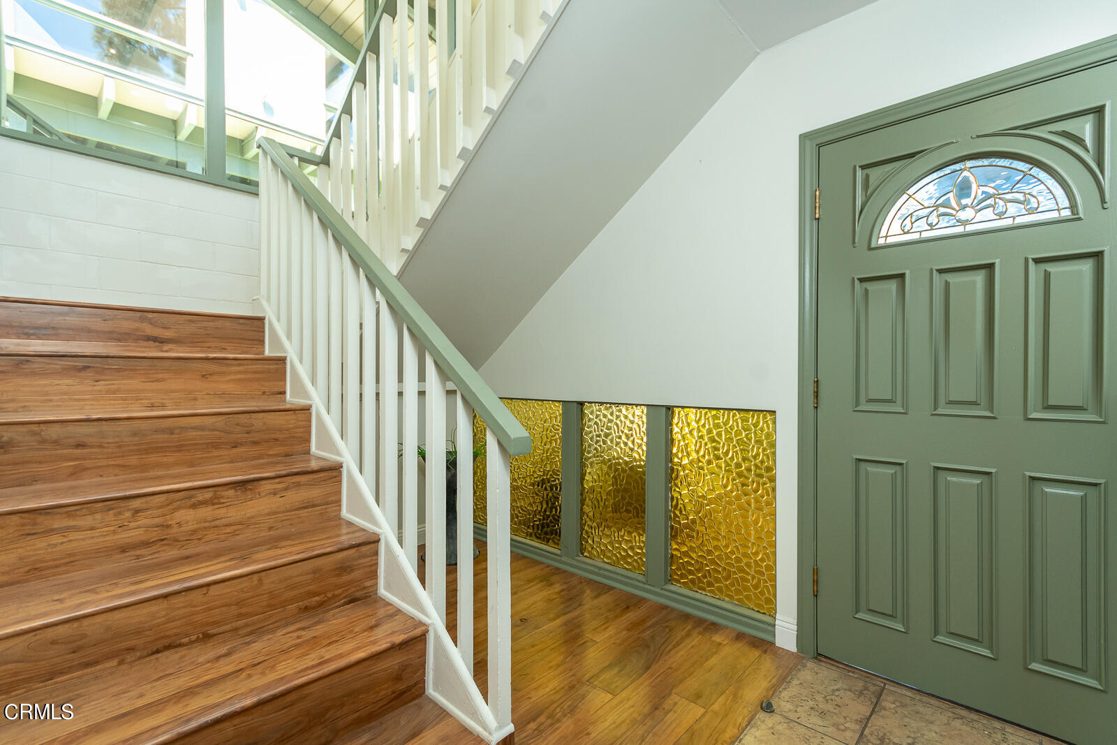 1437 Hillside Drive Glendale, CA 91208 - Photo 14 of 29 a view of entryway