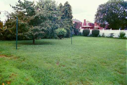 904 Greenhill Road Pittsburgh, PA 15209 - Photo 2 of 8 View.