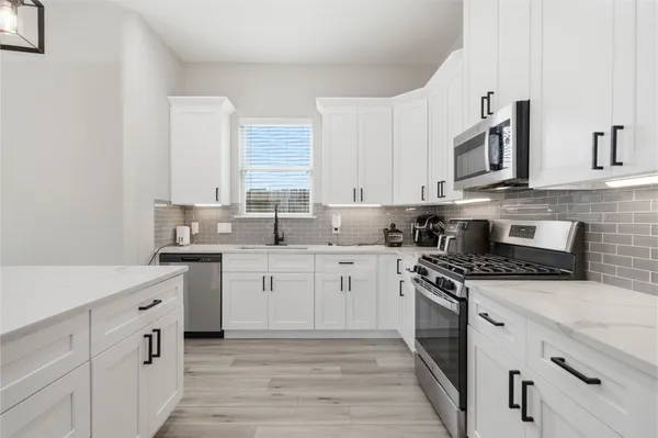 $3,000 | 4903 Curiosity Court, Houston, TX 77069