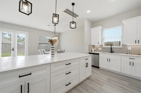 $3,000 | 4903 Curiosity Court, Houston, TX 77069