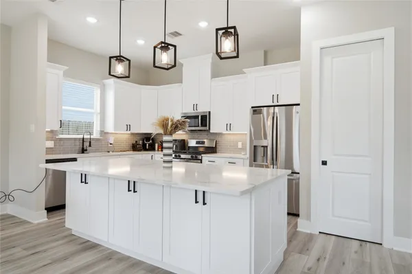 $3,000 | 4903 Curiosity Court, Houston, TX 77069