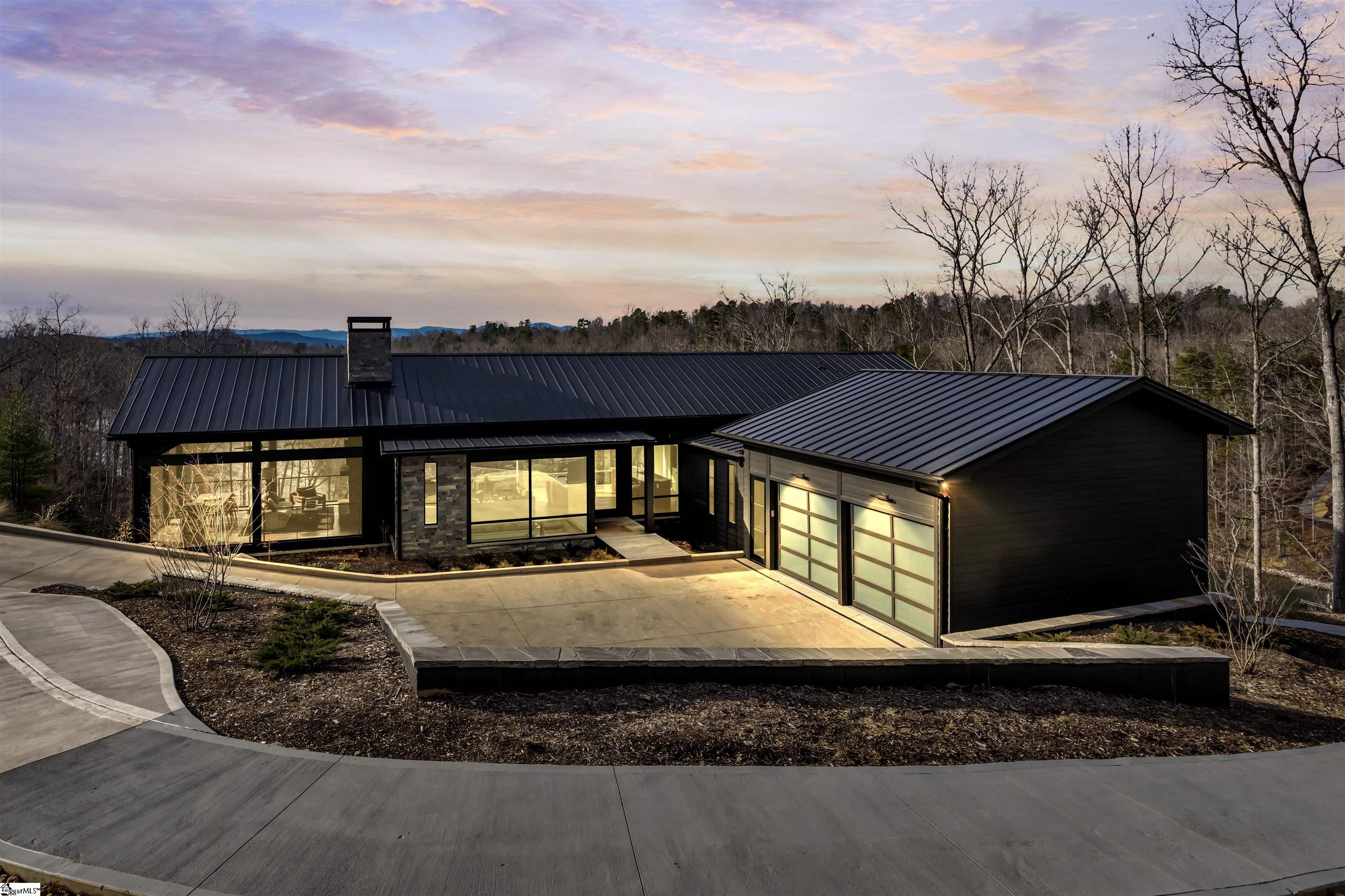 127 Crosswind Court Sunset, SC 29685 - Photo 1 of 50