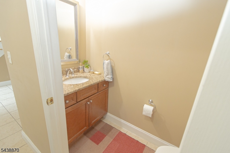 419 Putnam Road Union, NJ 07083 - Photo 9 of 22