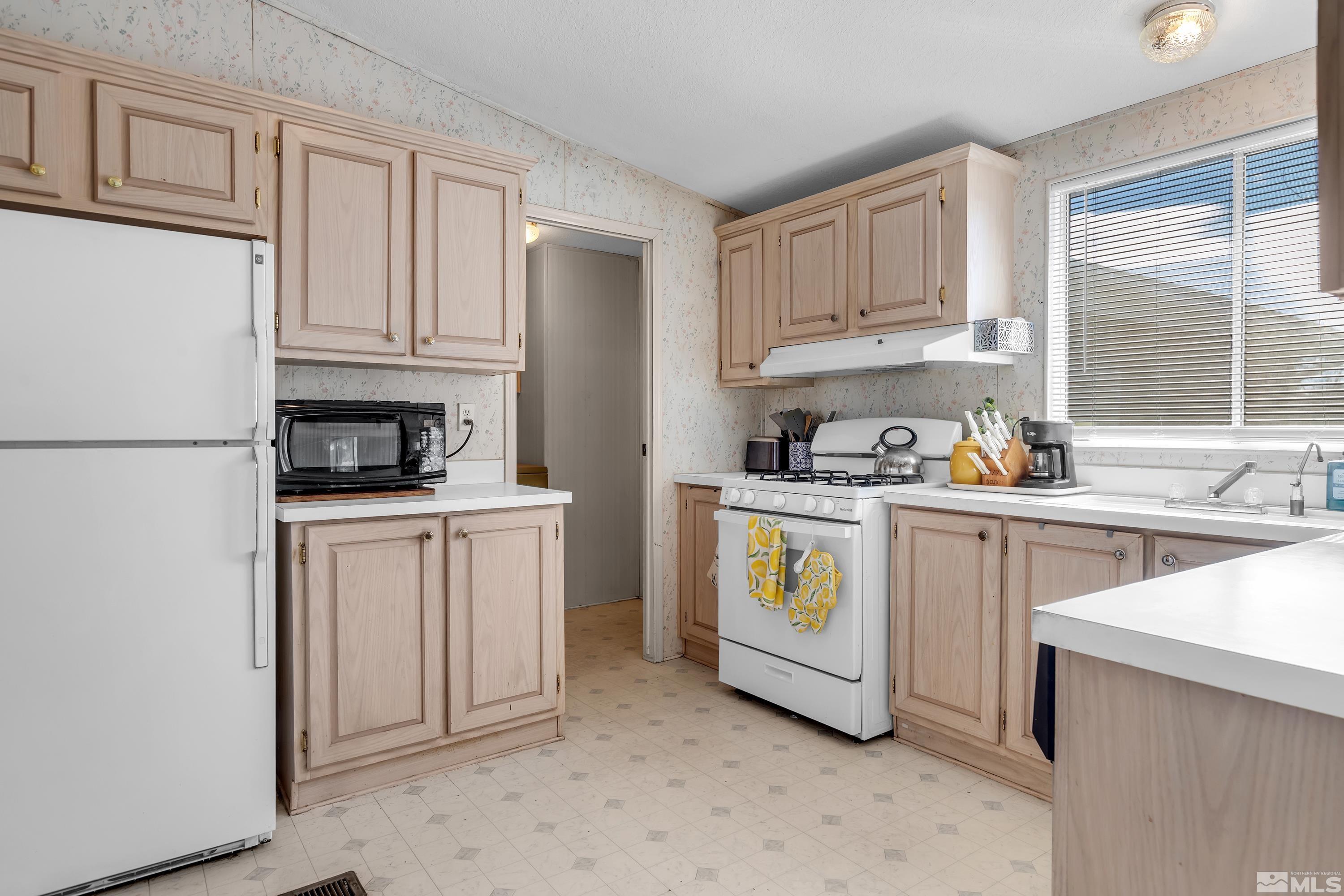 2681 Larkspur Street Reno, NV 89512 - Photo 13 of 38 Photo 13