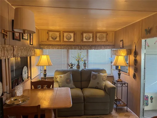 a en suite bathroom with a sink and a mirror