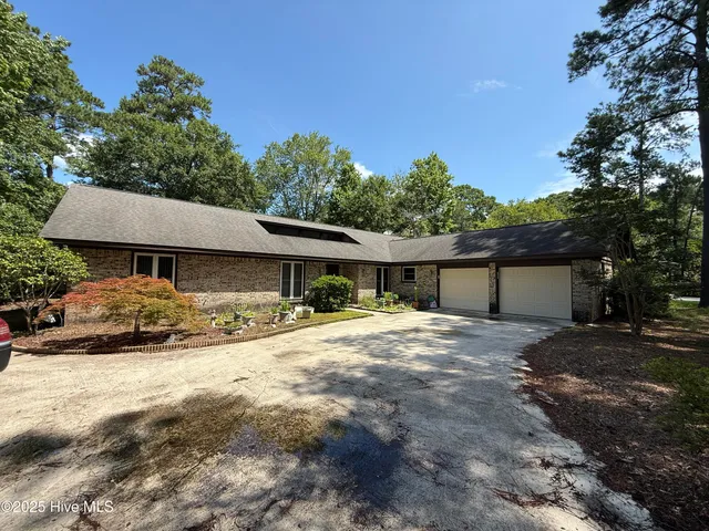 $515,000 | 3 Brassie Drive, Calabash, NC 28467