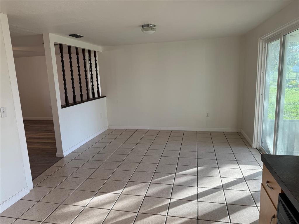 6039 20th Street Zephyrhills, FL 33542 - Photo 12 of 31