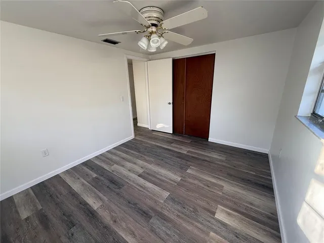 $1,800 | 6039 20th Street, Zephyrhills, FL 33542