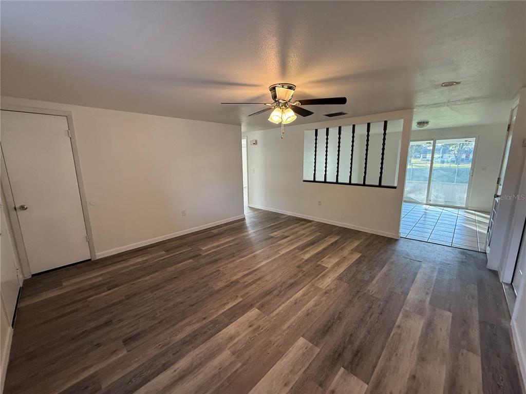 6039 20th Street Zephyrhills, FL 33542 - Photo 7 of 31