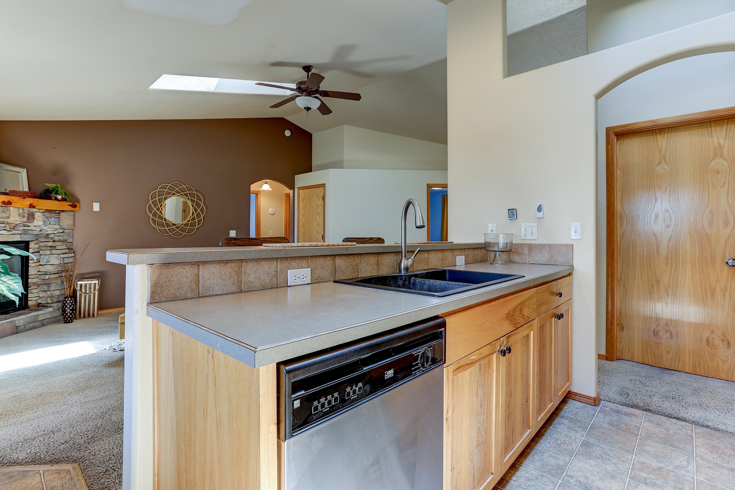 20581 Dylan Loop Bend, OR 97702 - Photo 14 of 26 Kitchen