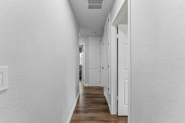 $804,999 | 927 Cottonwood Court, Corona, CA 92879