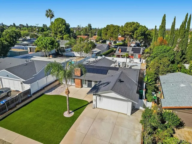 $804,999 | 927 Cottonwood Court, Corona, CA 92879