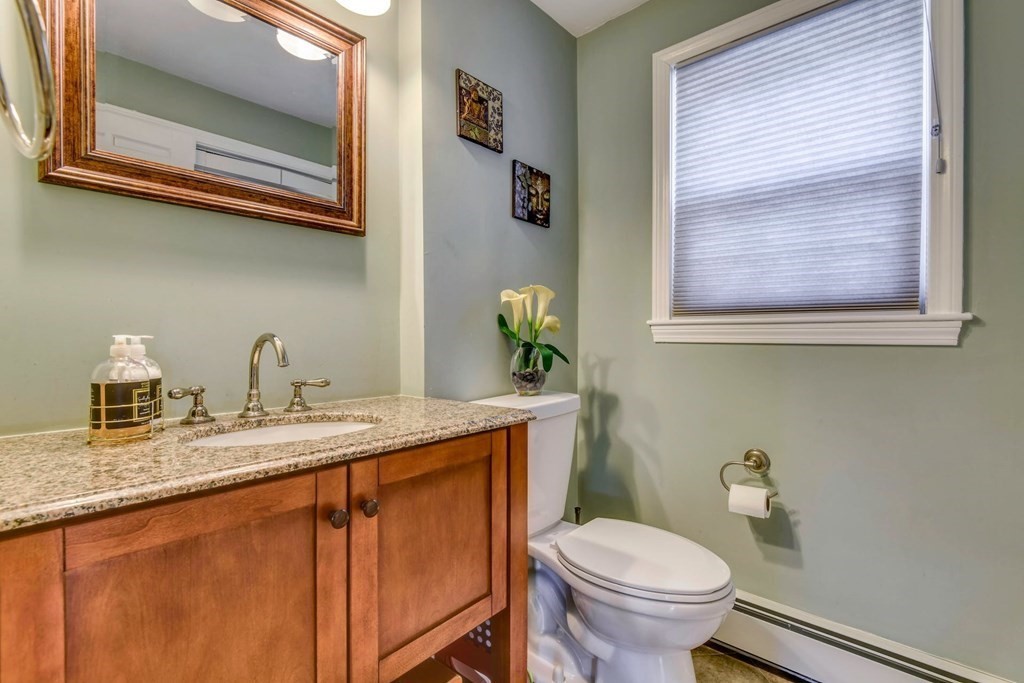 8 Flintlocke Road Franklin, MA 02038 - Photo 12 of 36 Gallery Image 12